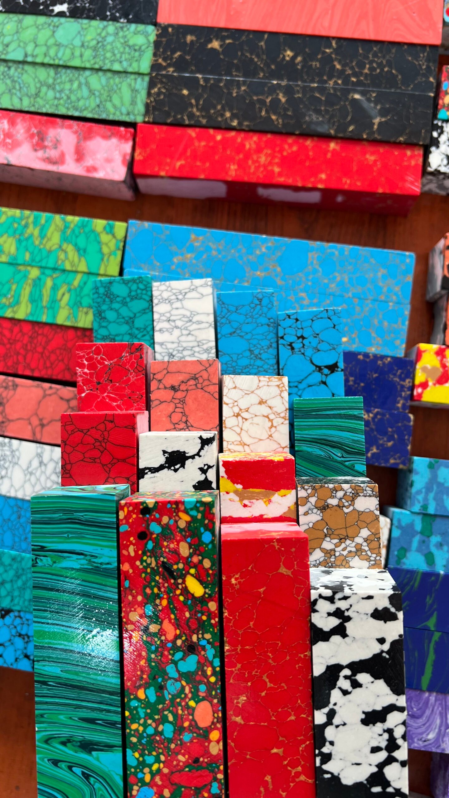 Multi-color quartz stones mix – polished decorative gemstones in assorted colors for jewelry, crafts and home décor.